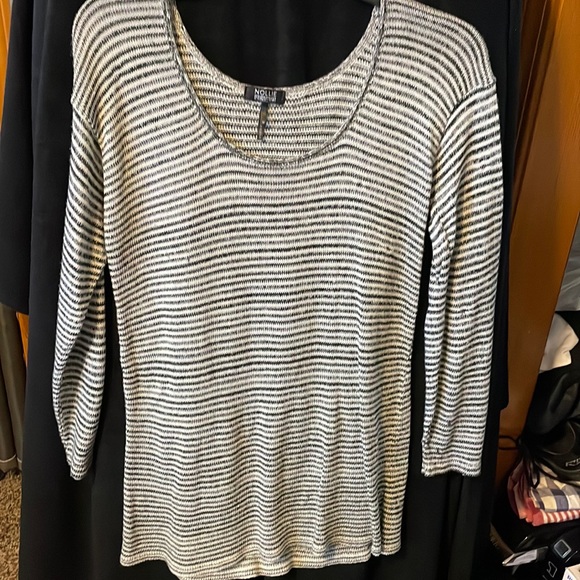 Womens lightweight sweater size medium - Picture 1 of 4